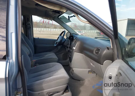 2005 Dodge Grand Caravan Sxt z USA, uszkodzony, nr VIN 2D4GP44L55R580366